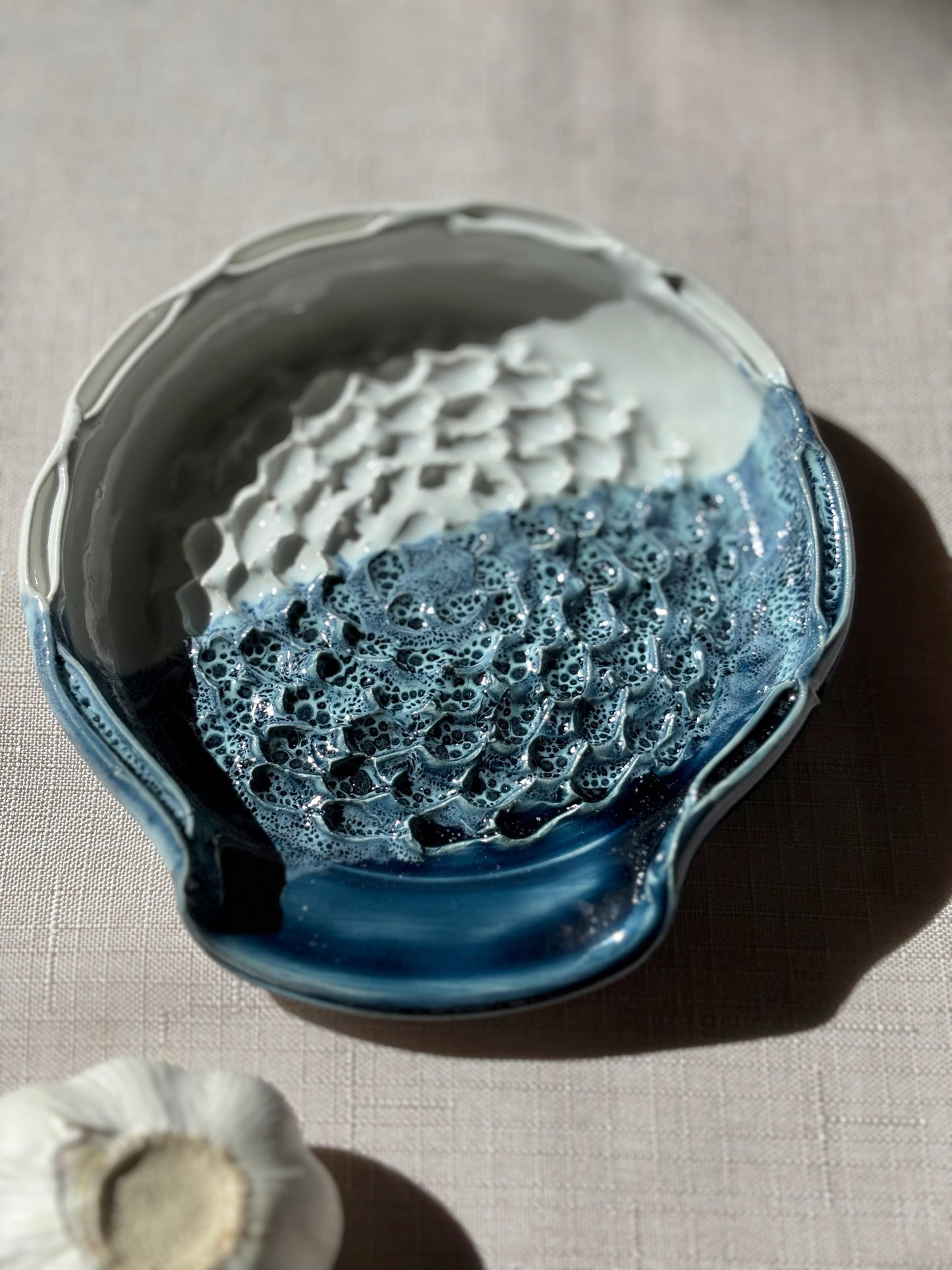 Garlic Grater - Icy beach