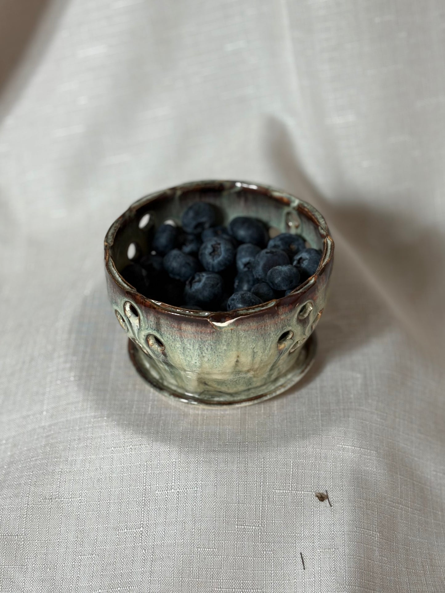Mini Berry Bowl ( in built drip dish )- -  Mystic green