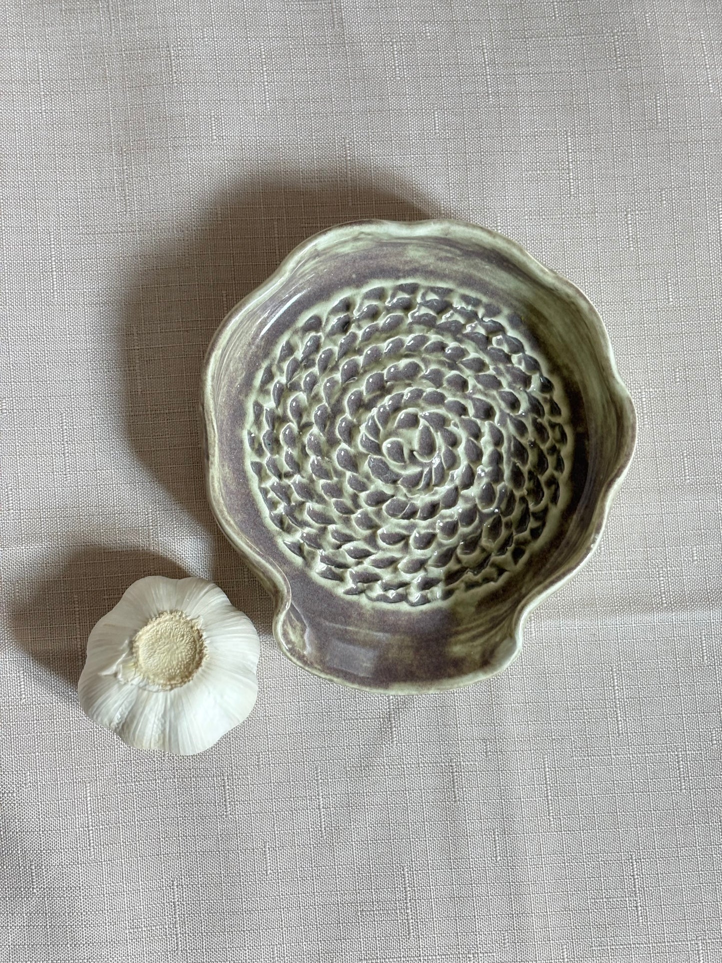 Garlic Grater - Pebbles