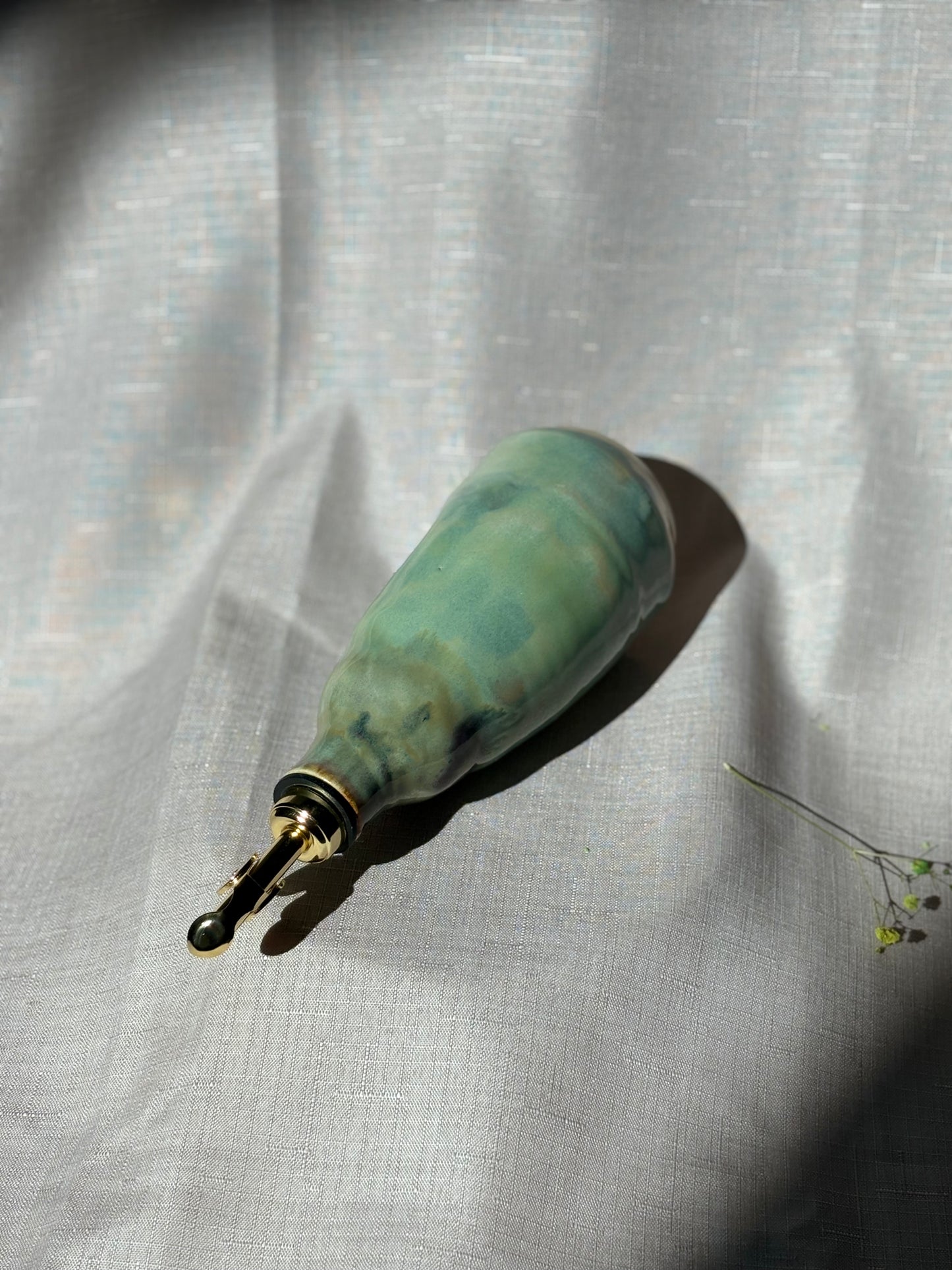 Oil Pourer - Skyfall