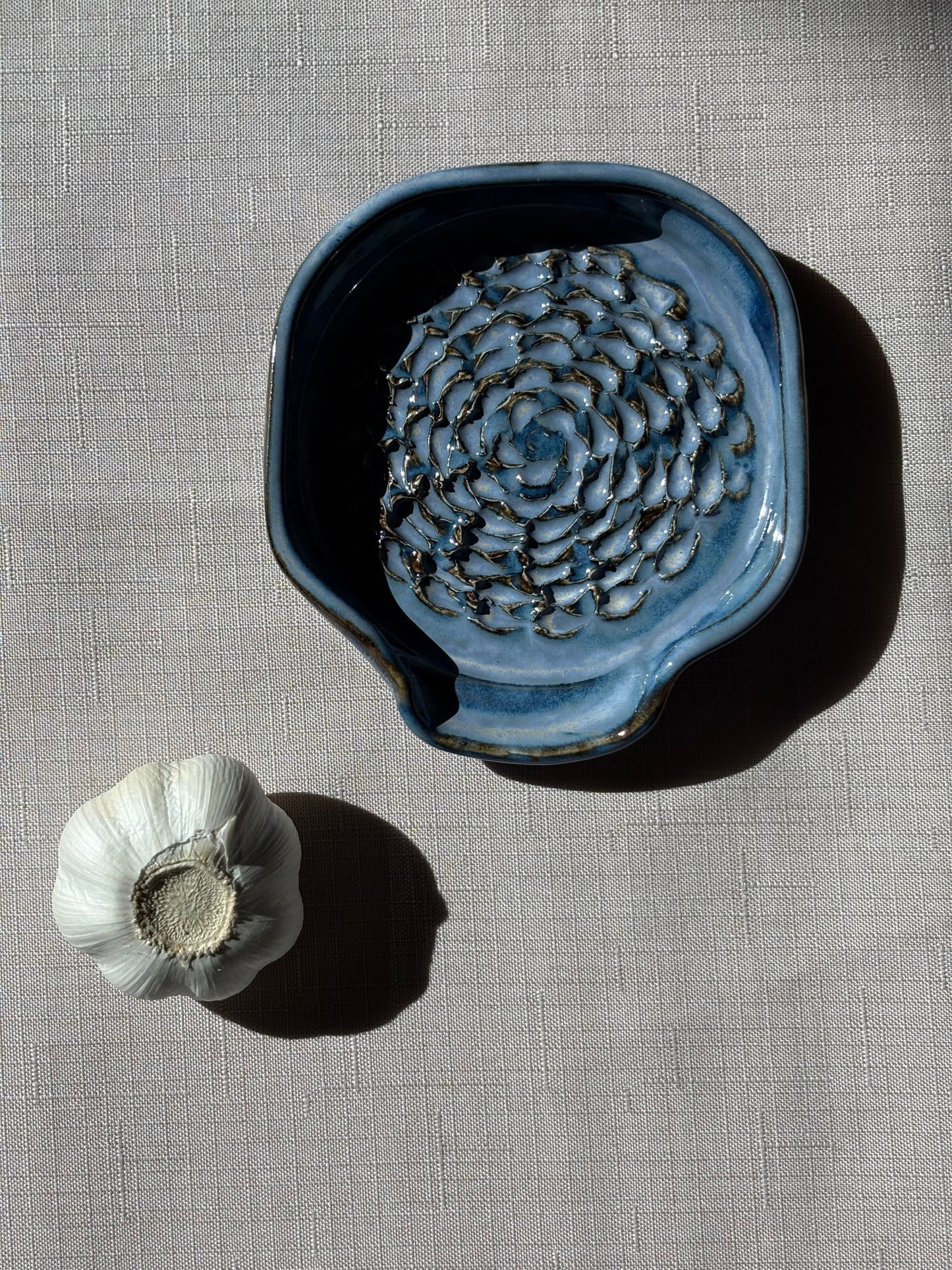 Garlic Grater - Moonlight