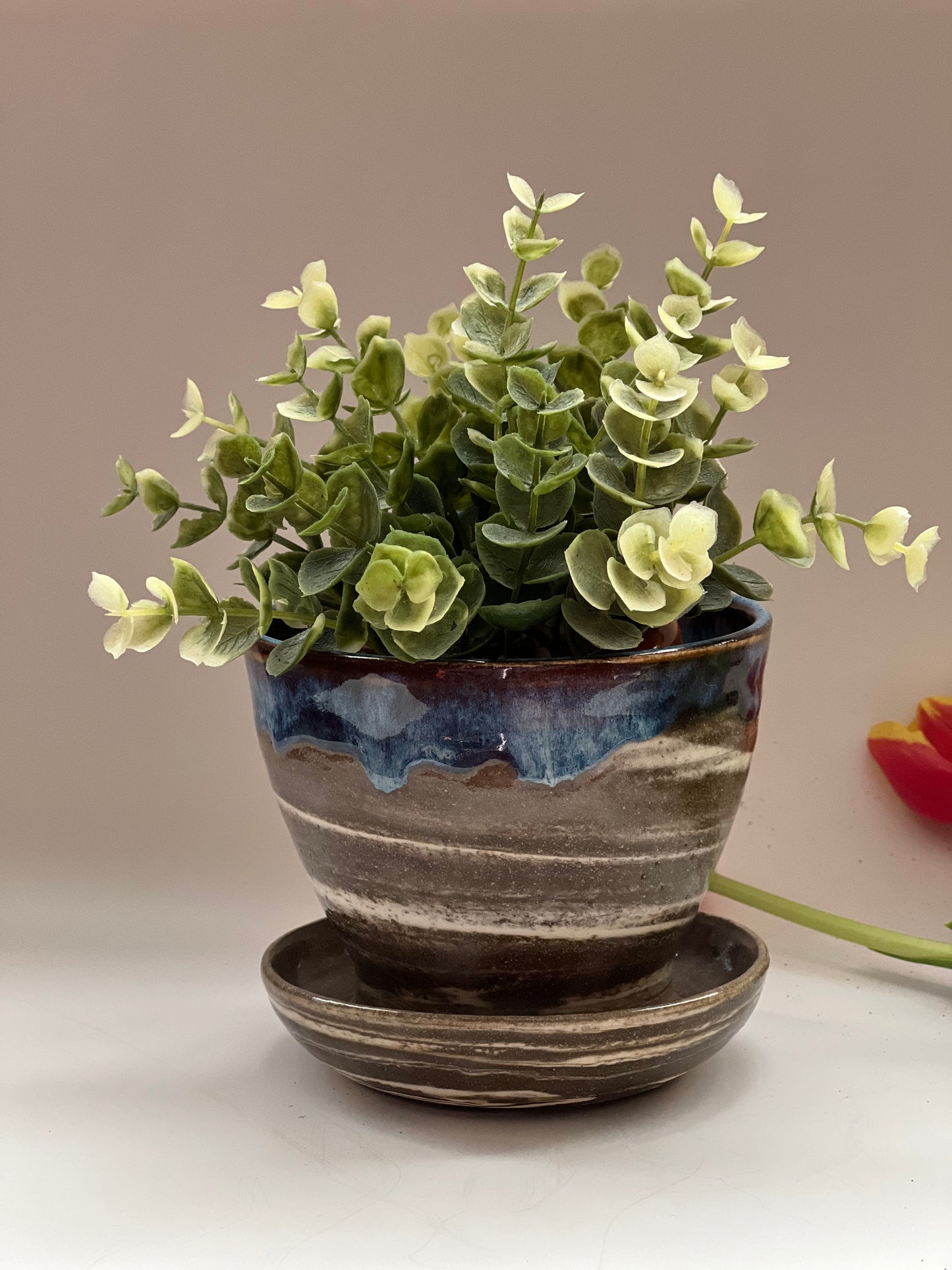 Marbled planter with drip plate