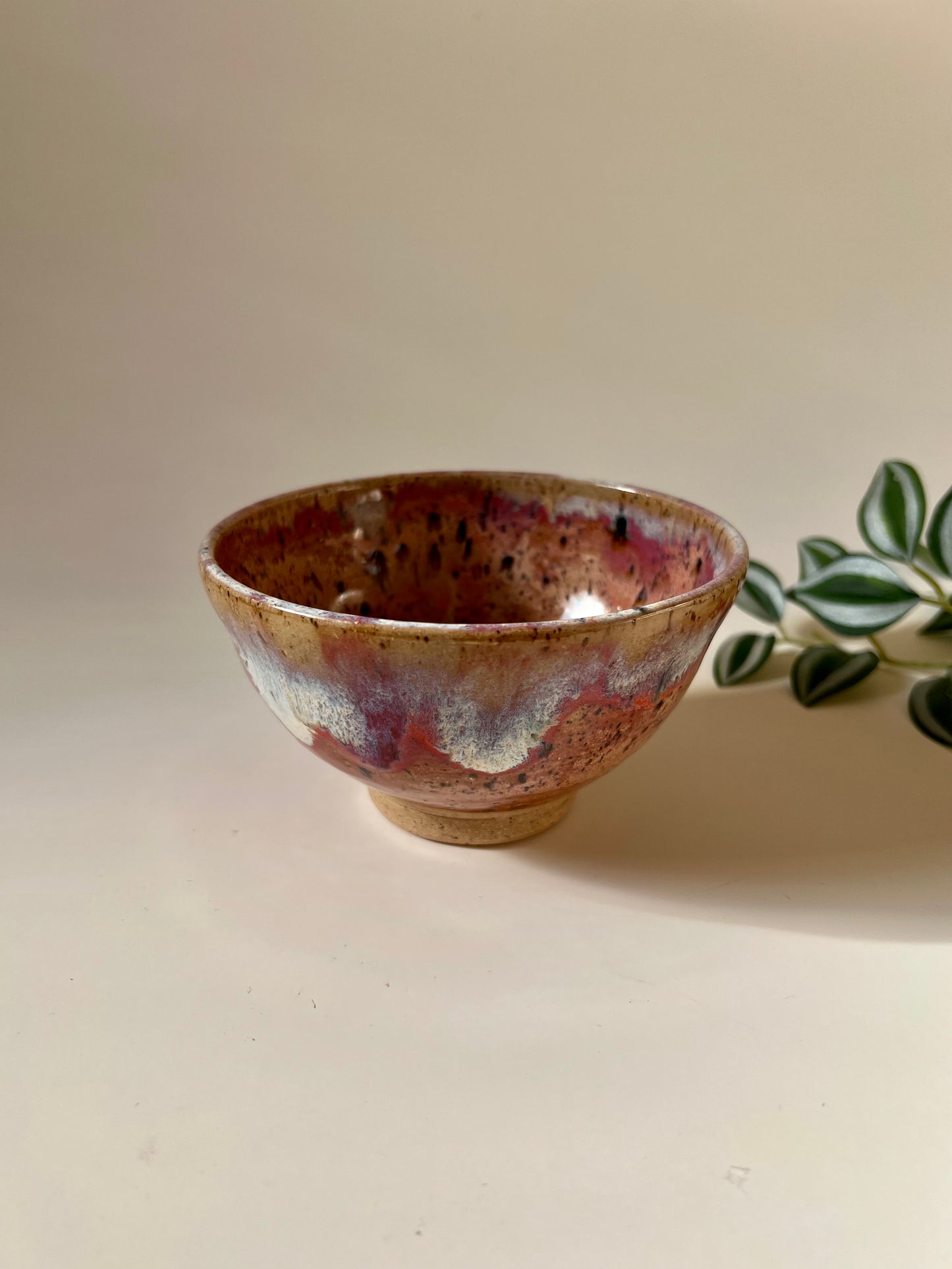 Speckled flux bowl